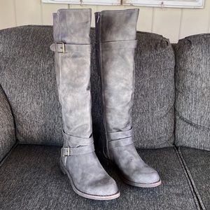 @caitlin_brammer   -  Brand new- Riding Boots